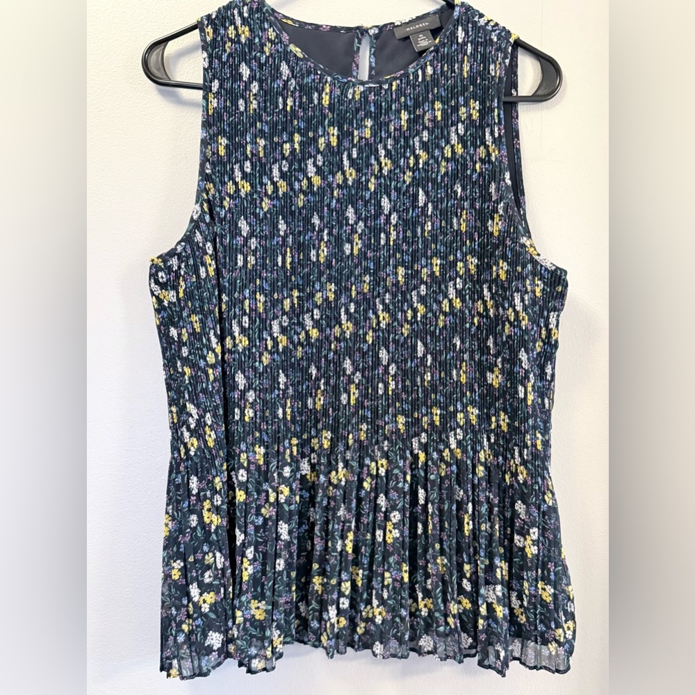 Halogen Navy Ditsy Floral Pleated Spring Sleeveless Blouse